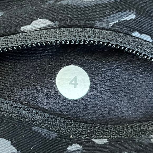 Lululemon Tight Stuff Reflective Leggings Size 4 Simply Lace Slate Black Running - Picture 9 of 11